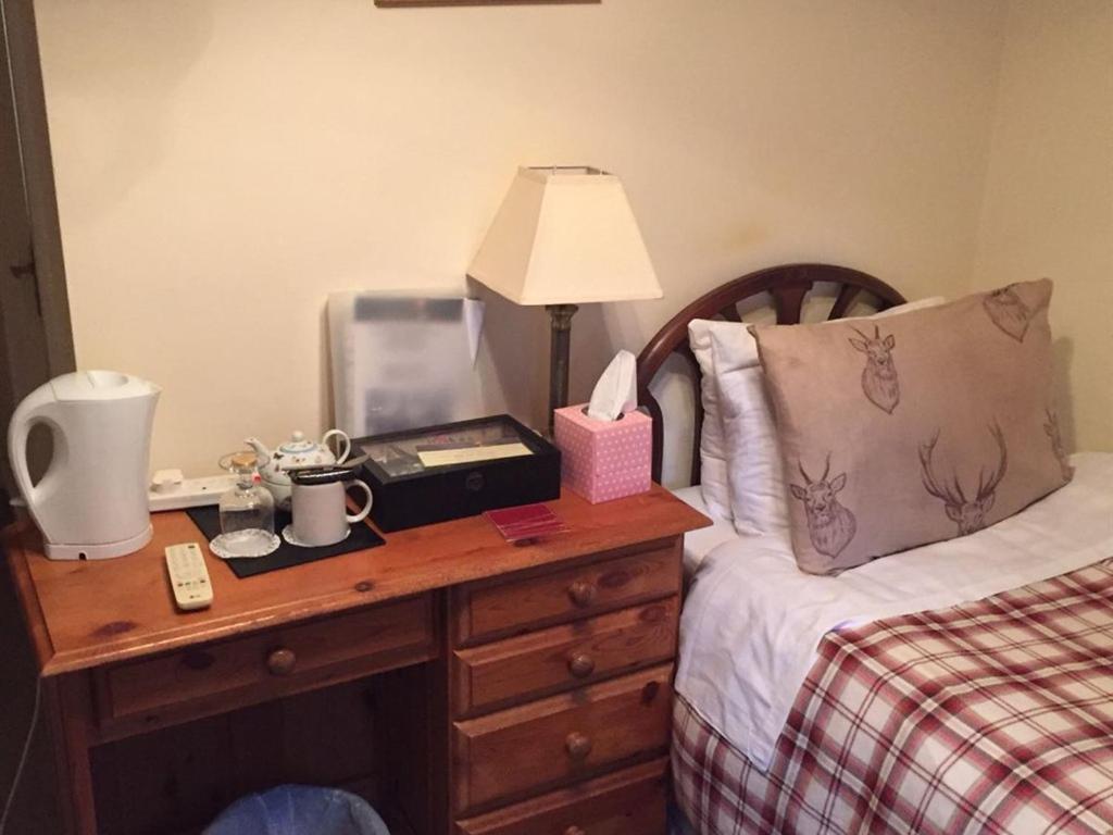 The Waltzing Weasel B&B Birch Vale Quarto foto